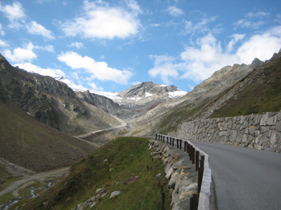Oetztaler Gletscherstrasse with Karleskopf