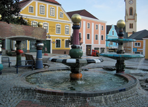 Zwettl, Hudertwasserbrunnen